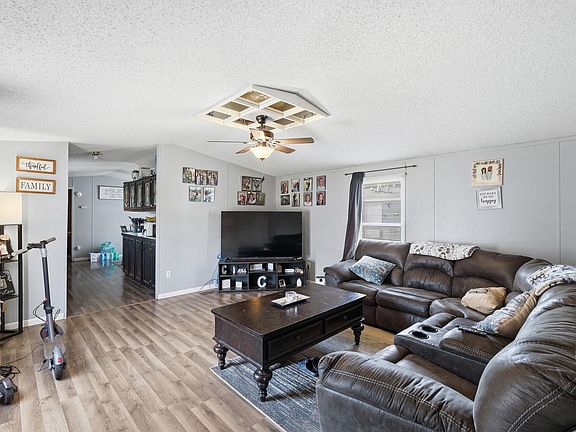 4th image of 3611 Butternut Dr #268