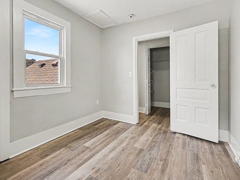412 Scott St — Photo 7