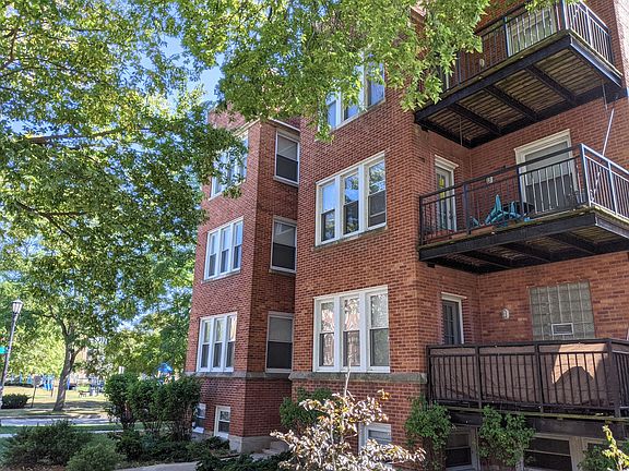 2nd image of 802 Brummel St APT 3