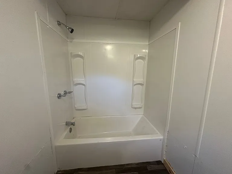 450 Harmon Ln — Photo 15