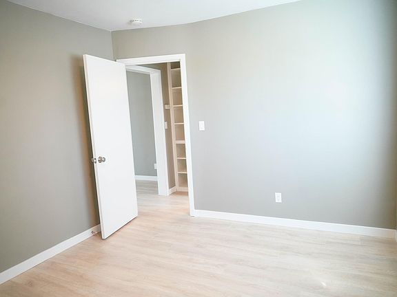 5th image of 1120 S Pacific St APT C