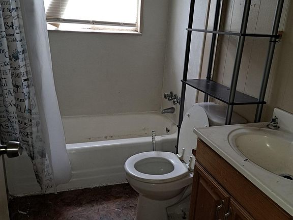 2nd image of 319 W 83rd St