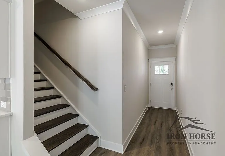14 Depot Landing Way — Photo 4