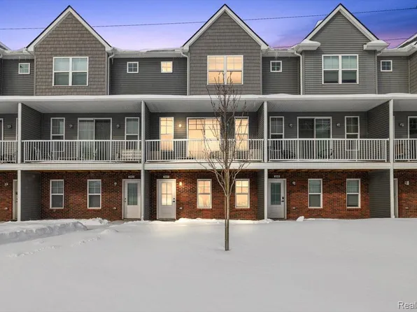 3951 Trailwaycommons Cir, Auburn Hills, MI 48326