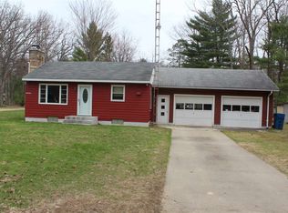 10480 W Higgins Lake Dr, Roscommon, MI 48653