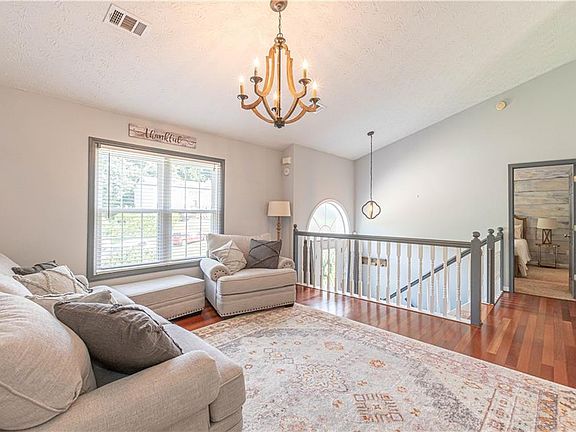 4th image of 5463 Hunnington Mill Dr