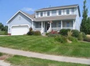 7702 Girard Cir, Omaha, NE 68122