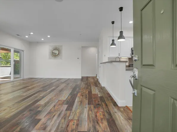 18 S Rio Rapido Dr, Mountain House, CA 95391