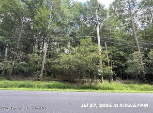 12 Edge Rock Dr, Drums, PA 18222