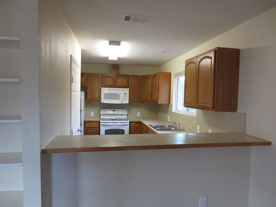 1st image of 191 Brownson Ln