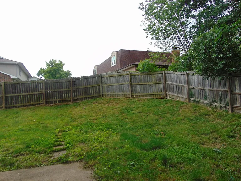 1709 N Lakewood Dr — Photo 34