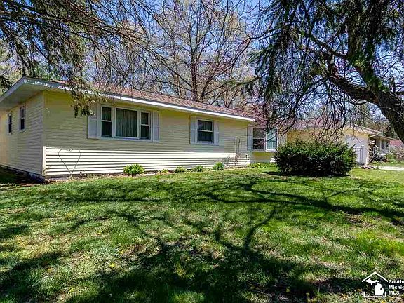 3rd image of 10066 Stevenson Dr