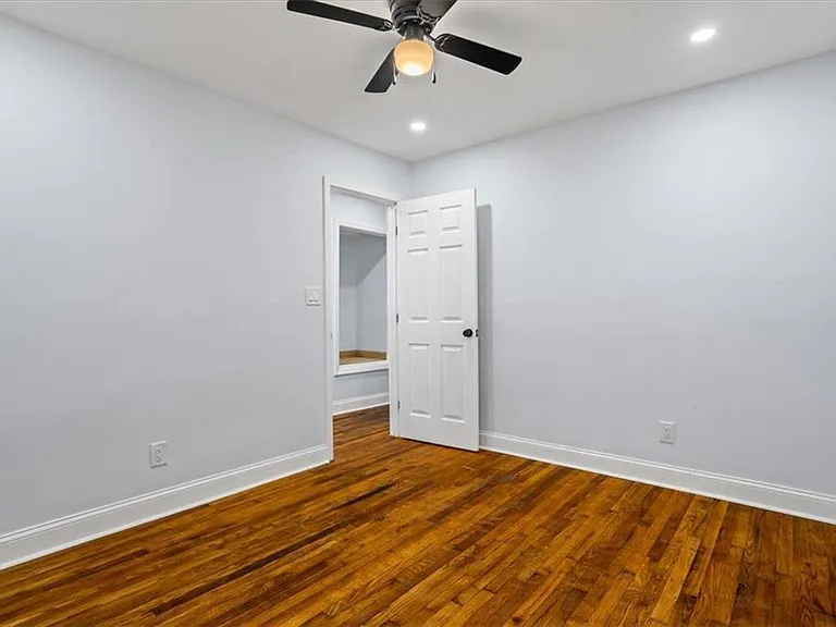2223 Columbia Dr — Photo 19