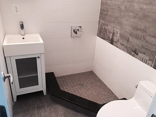 Rented by Premier Metro Realty Corp | media 31