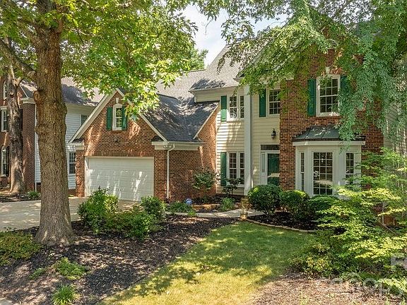 3rd image of 5217 Fairvista Dr