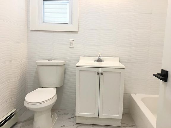 4th image of 111 Clendenny Ave #2A