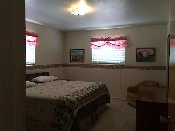 Master Bedroom-Furnshed