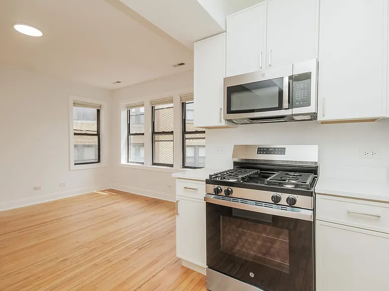 37 SQUARE APARTMENTS — Photo 11