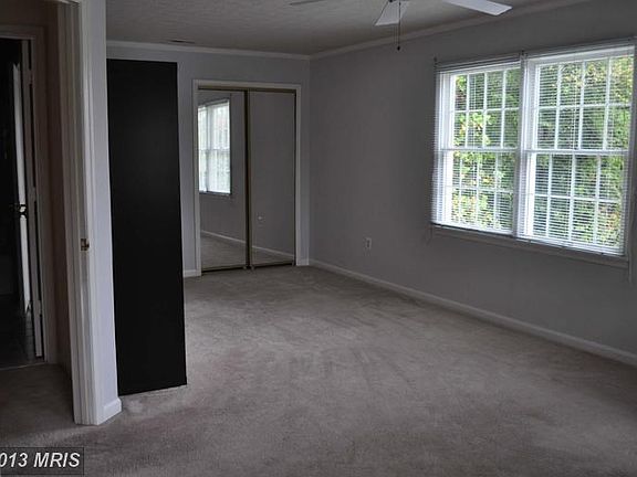 5th image of 1014 Summer Hill Dr