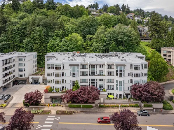 2445 NW Westover Rd Unit 418, Portland, OR 97210
