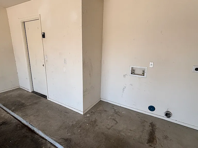 15932 W Lundberg St — Photo 23