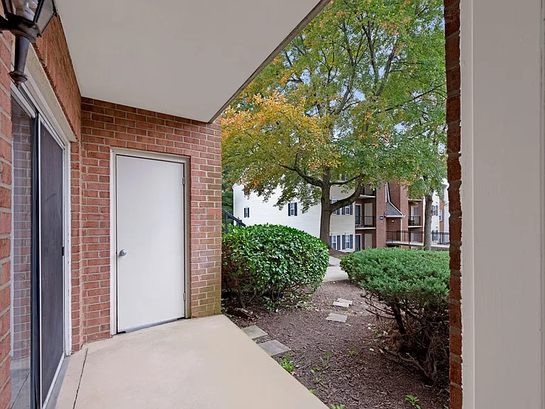 8206 Streamside Pl — Photo 11