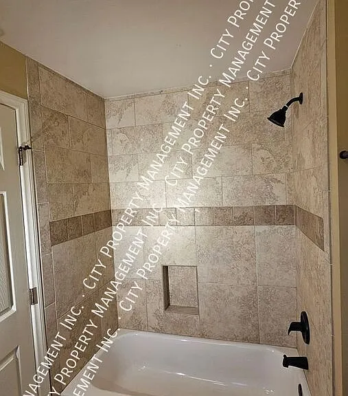 1645 Fern St #C — Photo 12