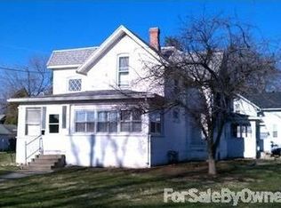 611 Avenue C, Sterling, IL 61081