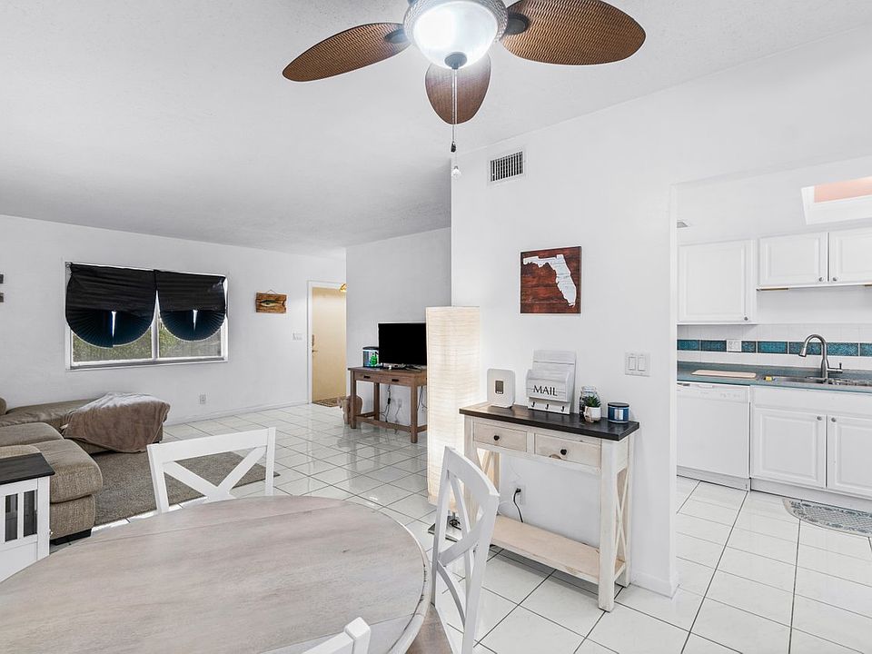 1st image of 658 NE 6th Ct #4E