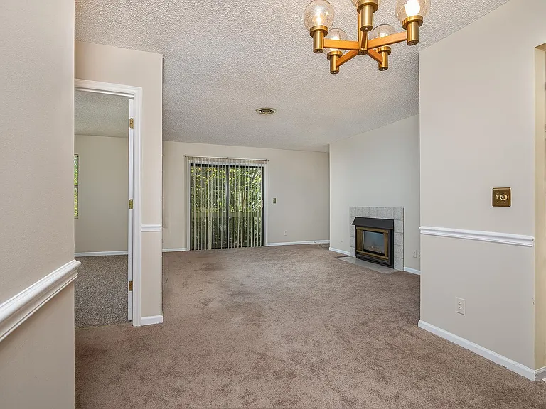 110 Heywood Rd #2D — Photo 9