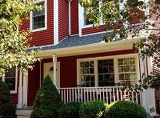 617 Hope St, Stamford, CT 06907