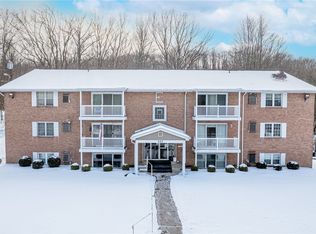 203 Coraopolis Rd APT 14, Coraopolis, PA 15108
