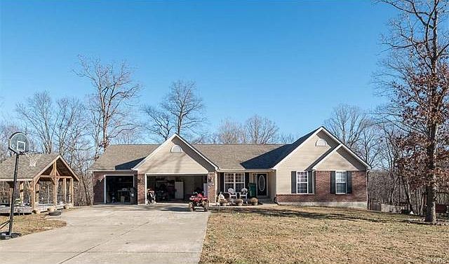 1st image of 491 Winding Woods Dr