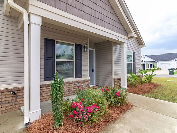4th image of 2142 Bonneville Cir