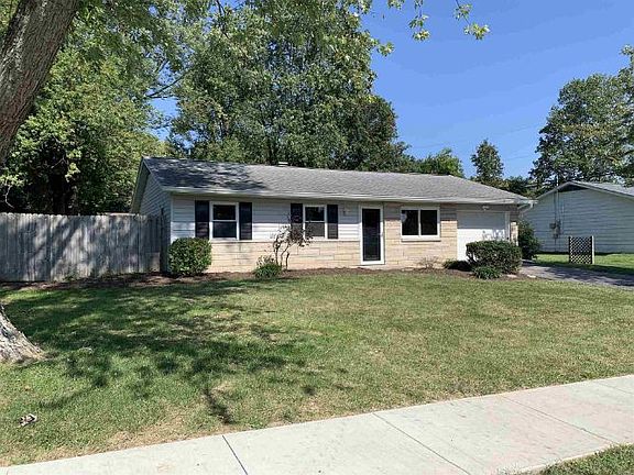 3rd image of 3822 W Fairington Dr