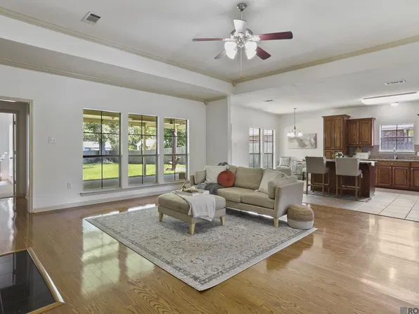 11474 Oak Bend Dr, Gonzales, LA 70737