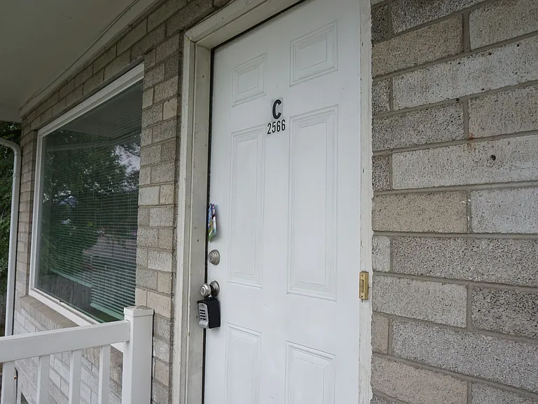 2564 S. 700 E. — Photo 16