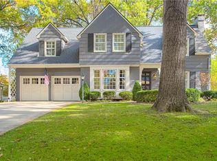 6531 Overbrook Rd, Mission Hills, KS 66208