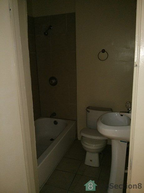 2nd image of 2320 Chase St APT 7