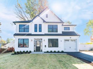 58 Runyon Ave, Edison, NJ 08817