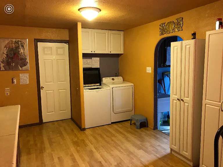 1509 Empire St — Photo 3