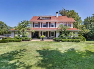 950 S McKnight Rd, Saint Louis, MO 63124