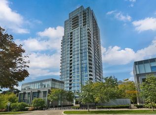18 Graydon Hall Dr #301, Toronto, ON M3A 0A4