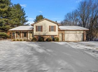 3645 Dryden Rd, Metamora, MI 48455