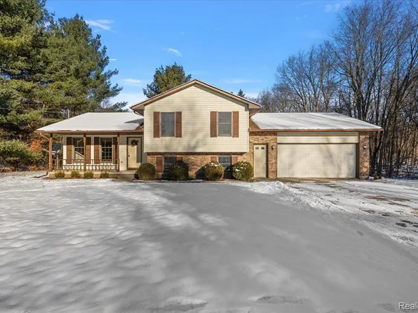 3645 E Dryden Rd, Metamora, MI 48455