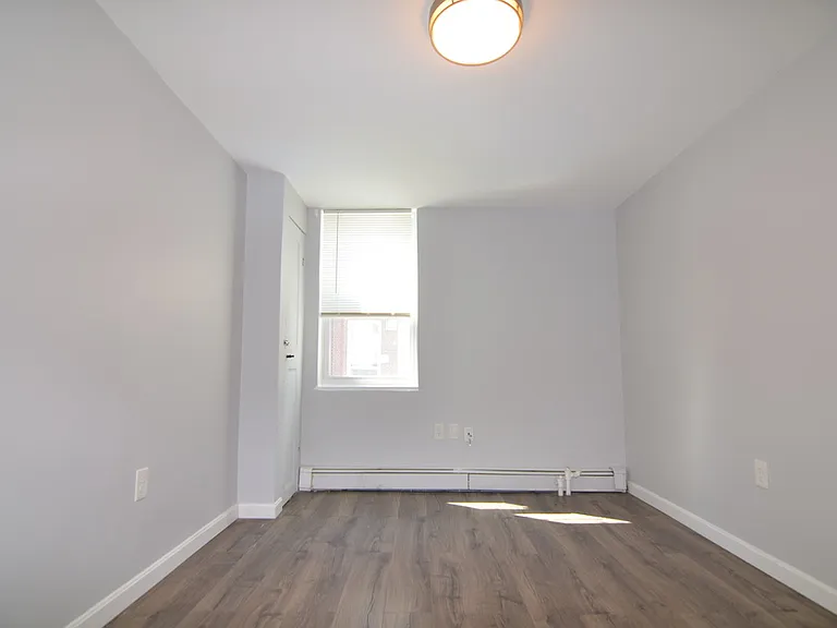 253 Paris St #1 — Photo 9