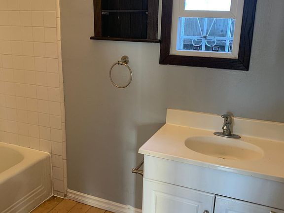 3rd image of 4120 Halldale Ave #1