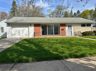 4108 Burrmont Rd, Rockford, IL 61107