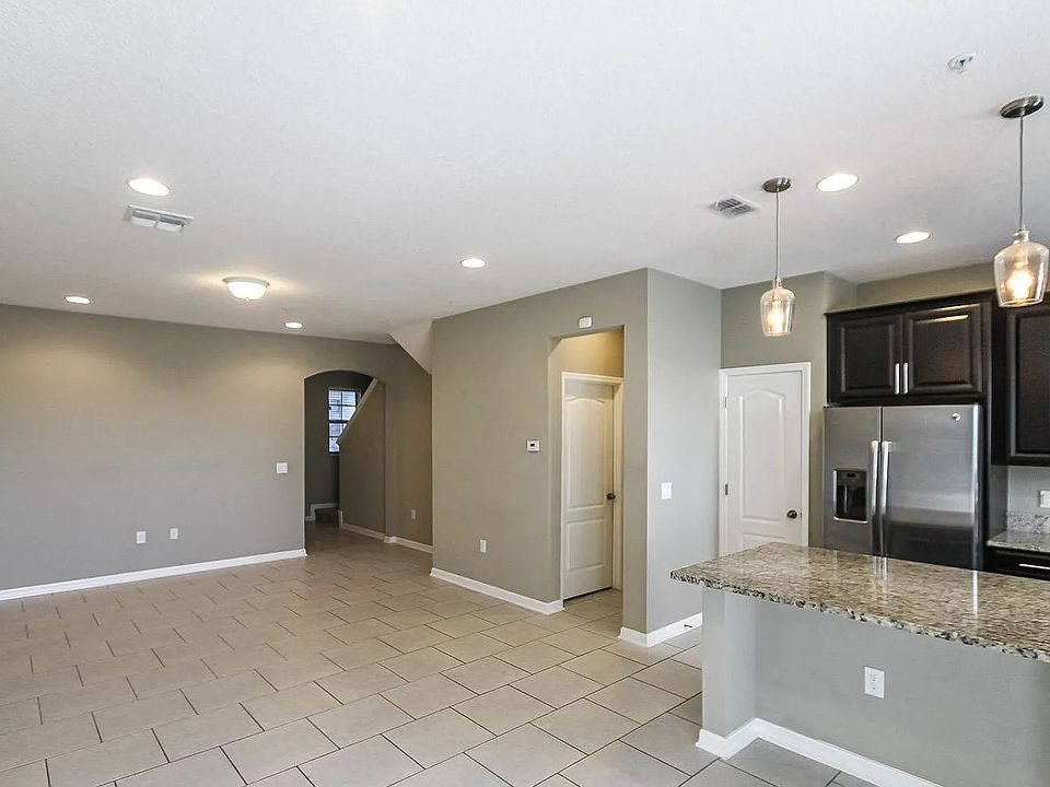 1st image of 2832 White Isle Ln