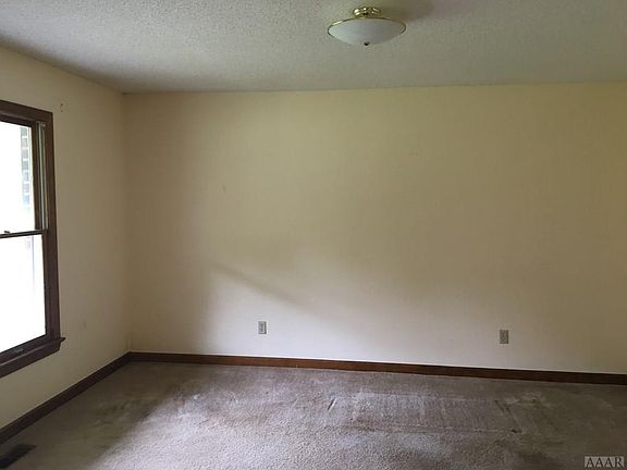 2nd image of 106 Shanna Dr